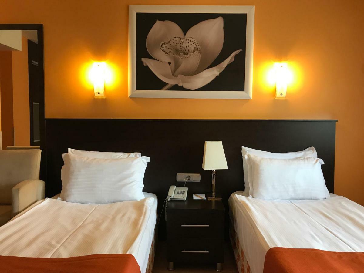 Mim Hotel Istanbul Exteriör bild